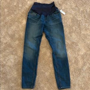 Size 2 NEW Old Navy Maternity Jeans